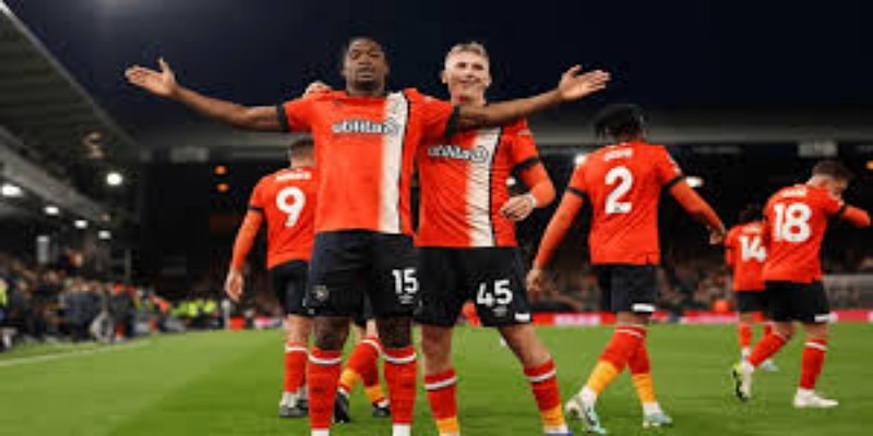 赛事背景与两队阵容动态：ag官网深度解析- ag官网